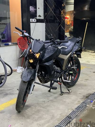 مكنه F200