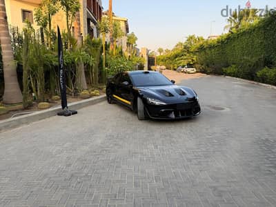 xaiomi su7 ultra carbon fiber  تسليم فوري