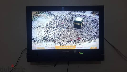 شاشه 24بوصه  توشيبا بحاله جيده