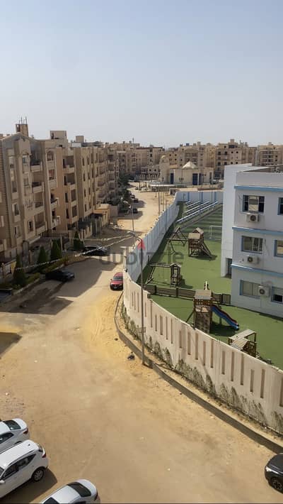 شقة اللوتس الشمالية منطقة 3 موقع مميز فيو مفتوح بحري نمرة ٢ من النوادي