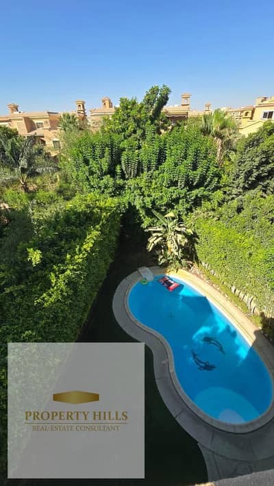 The latest palace for sale, immediate delivery 984 meters in the heart of the gathering compound, with all services and facilities, and a gym in front of the yard, and Rahab gate surrounded by La Vista Golden Heights.