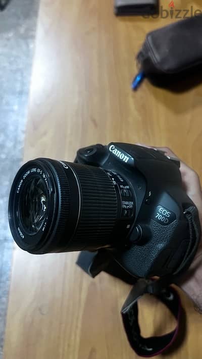 Canon EOS 700D + 18-55 STM Lens + Bag & Charger استخدام شخصي