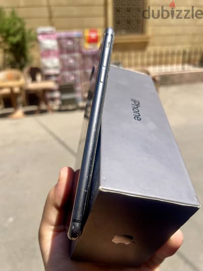 آبل - آيفون 8 بلس