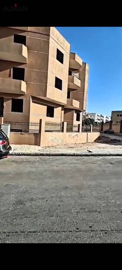 شقه  للبيع  155 م  فرصه حقيقيه أرضى مرتفع بدون تشطيب الحي التالت  الشبخ زايد Elshekh Zayed