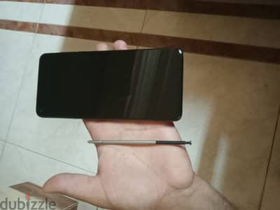 موتورولا ستايلس 5G بالقلم وارد امريكا كأنه جديد بيلمع ٧ بوصه  بالكرتون