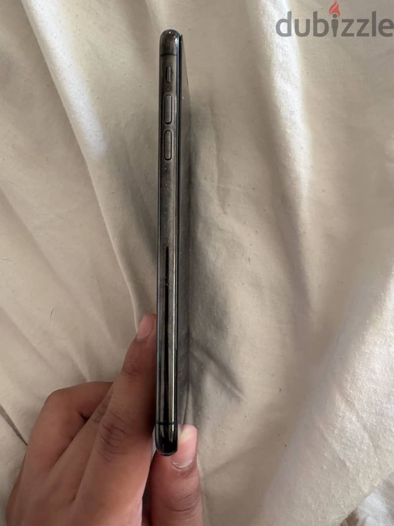Apple - iPhone XS Max 3