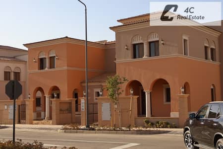 باقل سعر ف مرحلة Opal فيلا توين هاوس ريسيل مساحة 450 متر اقل سعر فى التجمع 3 غرف نوم دايركت ع البوكيت للبيع فى كمبوند سيتي جيت من ارقى كمبوندات التجمع