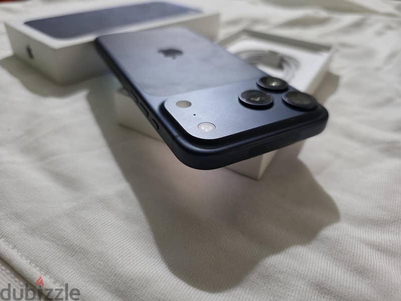 Apple - iPhone 17 Pro Max just activated 5
