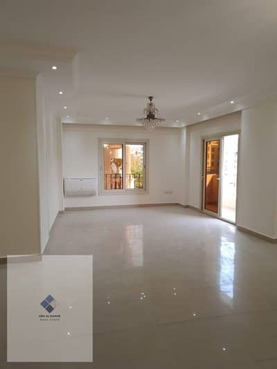 شقة للإيجار العائلي في البنفسج عمارات التجمع الأول مباشرة على التسعين الشمالي أمام مؤمن وبشار مساحة 250 متر دور ثاني 3 غرف منهم ماستر و3 حمامات ومطبخ