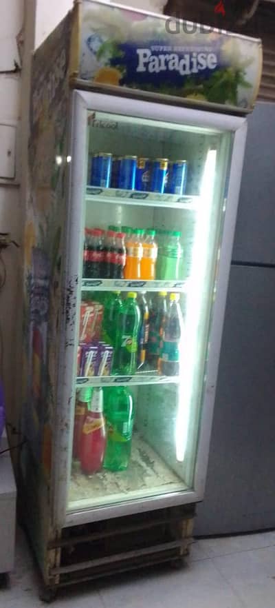 ثلاجة مشروبات غازية