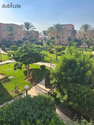 شقة للبيع 115م دور متكرر فيو جاردن جاهزة للسكن فرصه لسرعه البيع وسعر لقطه في الرحاب المرحلة الرابعة قرب جيت واي وبوابة 12 و 13 في مدينه الرحاب