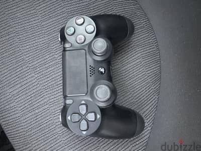 دراع ps4  حاله ممتازه