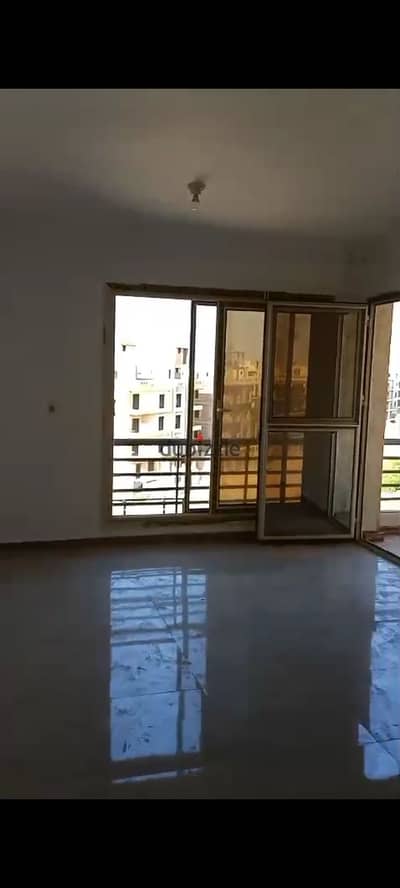 شقة للايجار فاضي في كومباوند جنة أكتوبر