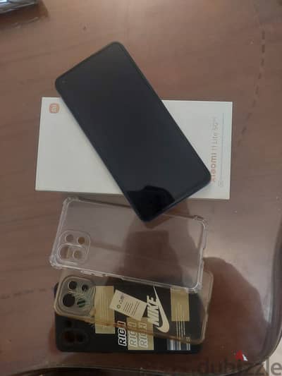 Xiaomi 11 lite 5g NE في حاله زيرو