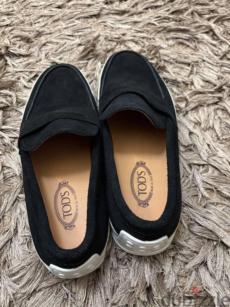 Black suede TOD'S 1