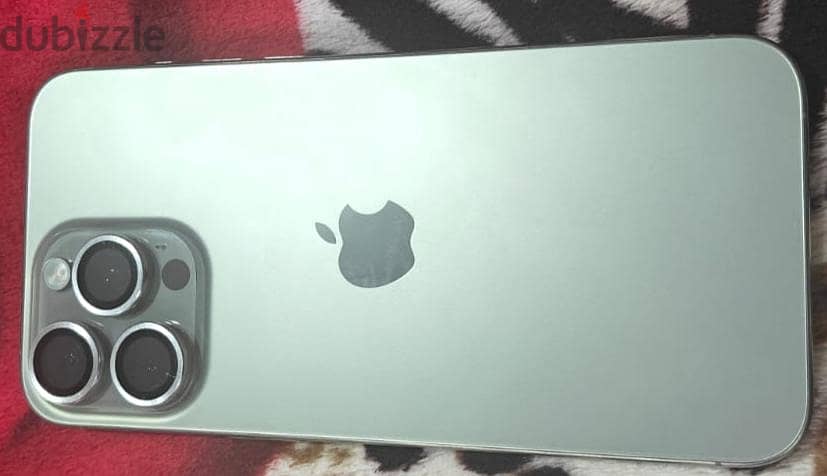 Apple - iPhone 15 Pro Max 3