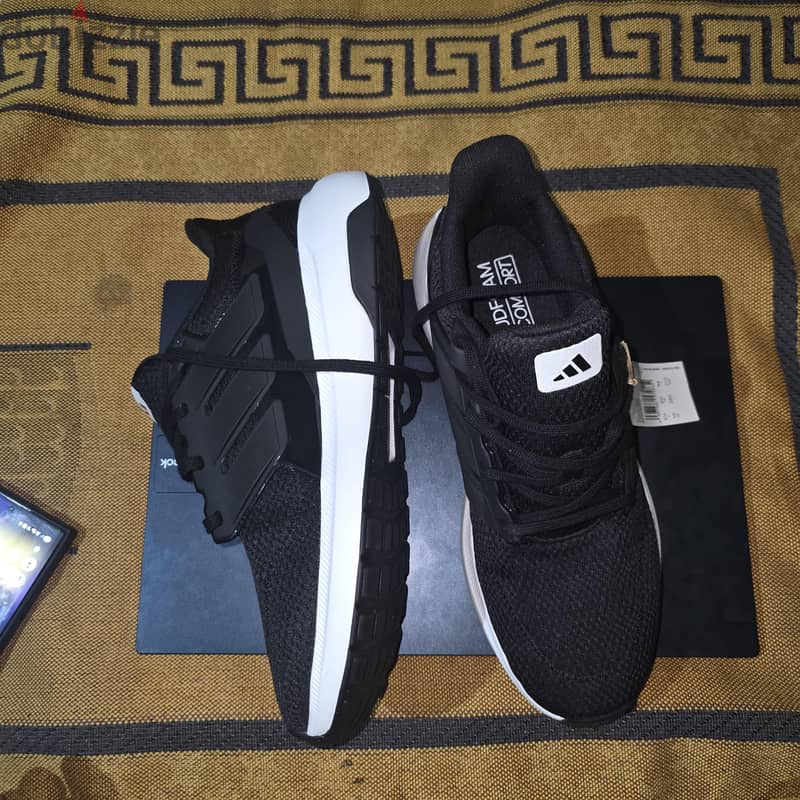 Adidas Ultimashow 2.0 - Size 44 1