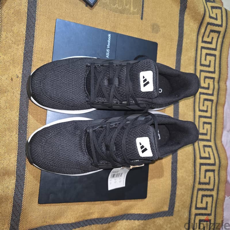 Adidas Ultimashow 2.0 - Size 44 2