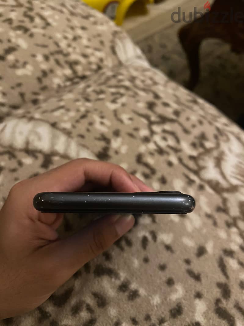 Apple - iPhone 11 2