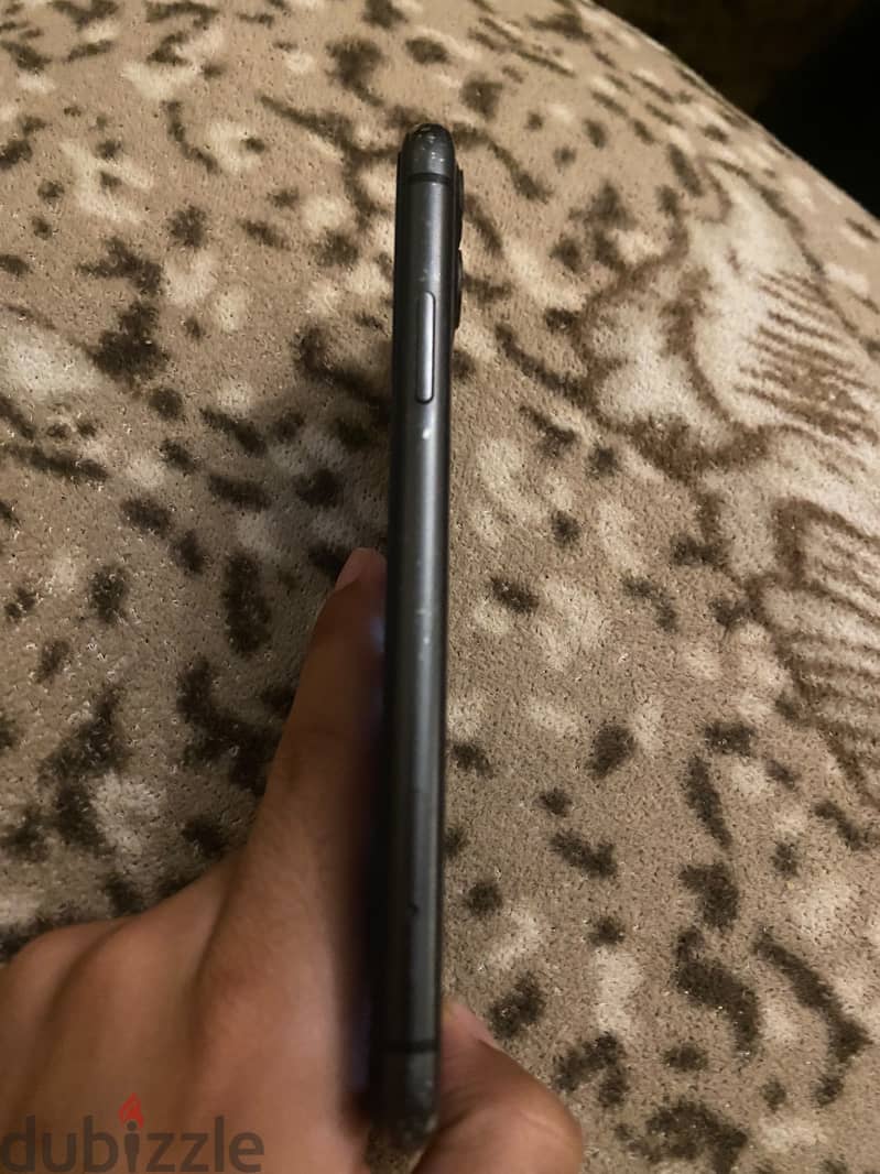 Apple - iPhone 11 4