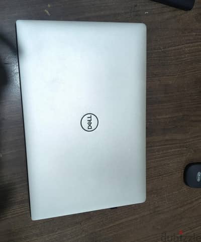 Dell5530 Xeon2176M ما يعادل جيل تامن او تاسع  بكارت 4g quadro  16/512
