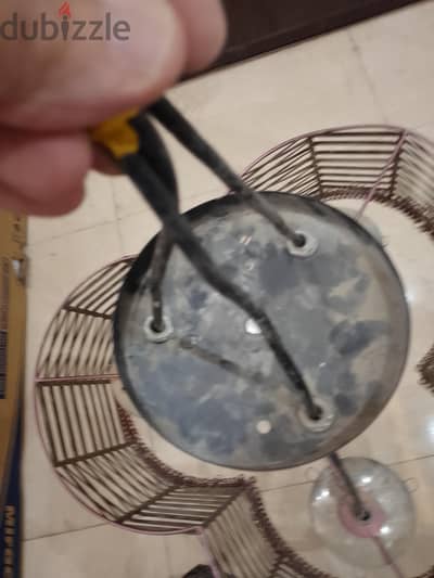 نجفة 3لمبة للبيع