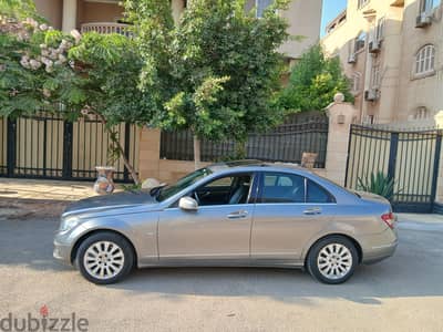 مرسيدس بنز سي 250 2011 أعلى فئة Mercedes-Benz C250 2011 حالة ممتازة