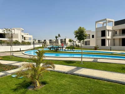 Standalone Villa 338 sqm Ready to Move With Prime Location Lake View In Lake West 1