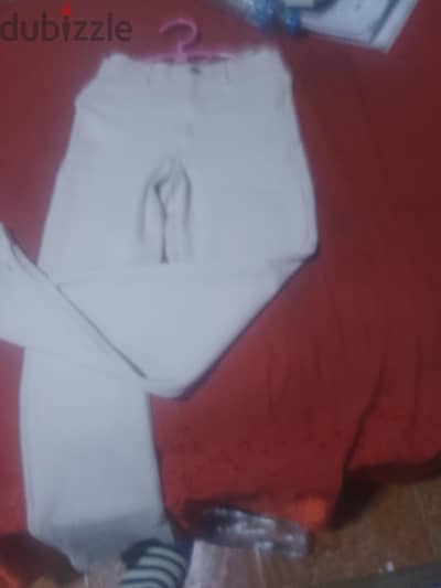 بنطلون شارلستون بيج مقاس small جديد لم يستعمل