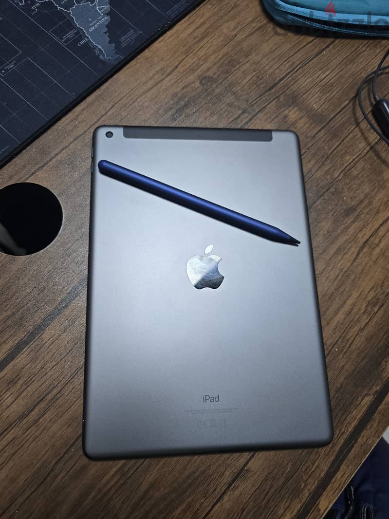 iPad 9th gen Wi-Fi & Cellular 4G - 256gb 1