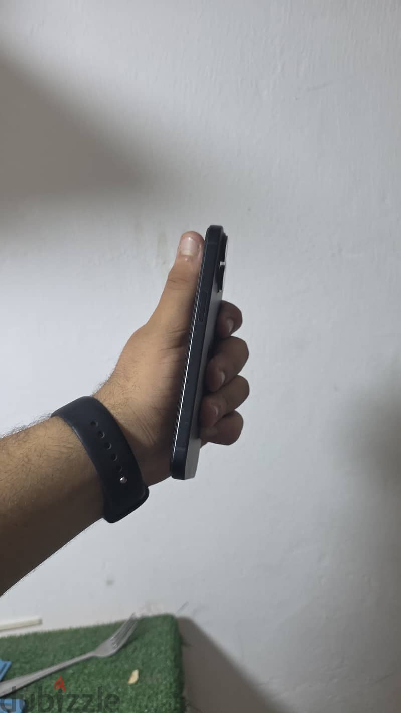 Apple - iPhone 15 5