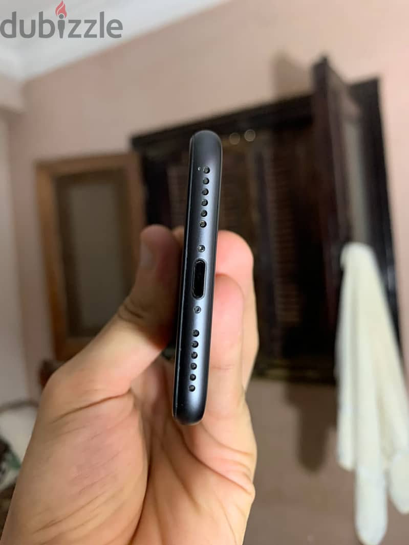 IPHONE 8 5