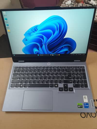 Lenovo LOQ 15IAX9