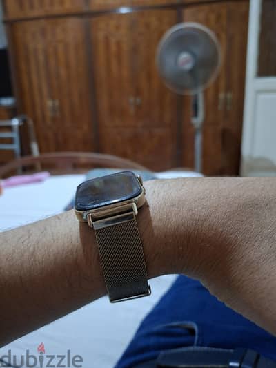 huawei watch fit 3 nfc حالة ممتازة لون ذهبي مميز