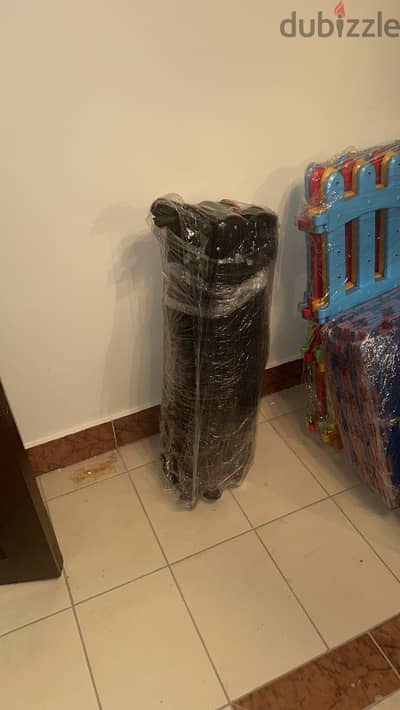 very good condition travel bed
