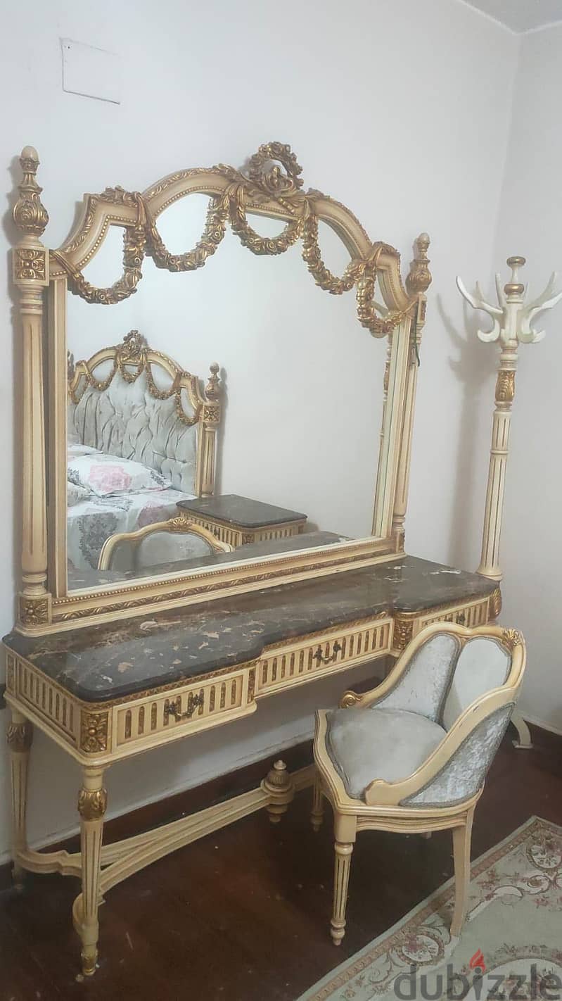 Master bedroom 7
