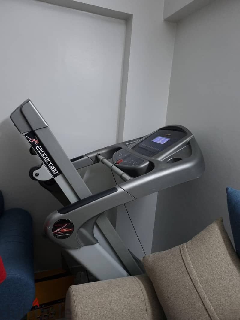 Entercise treadmill Z-Frame construction 4