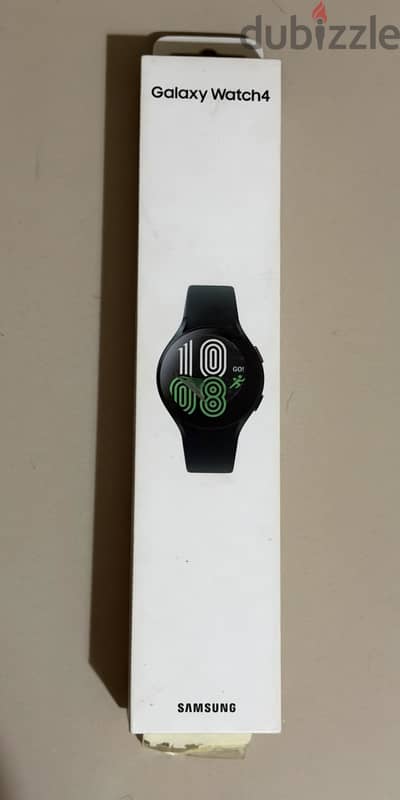 للبيع ساعة سامسونج Galaxy Watch 4 بحالة الزيرو بالعلبة الأصلية