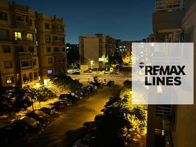 Apartment for rent, legal in B7, Madinaty 96m, view of the club and close to services, third floor