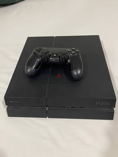PS4 fat 500GB like new. بلاستيشن ٤ فات حاله الجديد