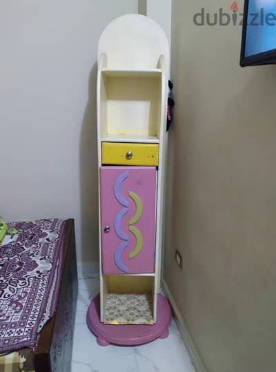 مكتبه دواره بالمرايا