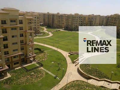 Apartment for sale in B6 Madinaty, special finishing, garden view, next to services, ready for delivery