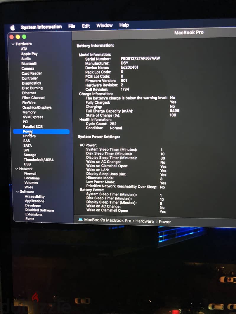MacBook Pro 2019 15.5inch 16 ram core i7 3