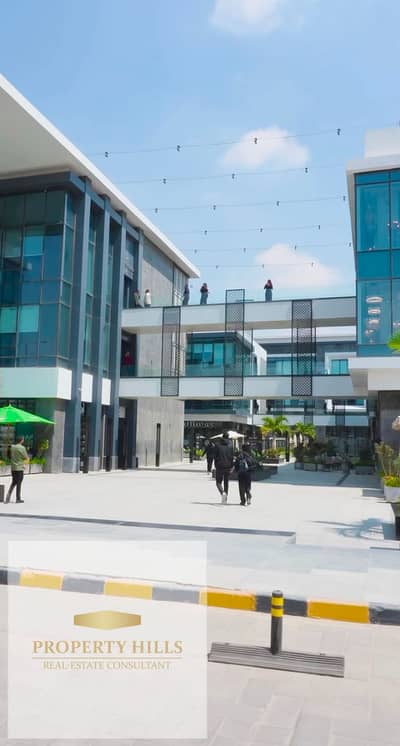 Shop for sale, currently rented for 140,000 to a restaurant. Immediate occupancy. The entire mall is operational. Located in Fifth Settlement, Clubs S Shop for sale, currently rented for 140,000 to a restaurant. Immediate occupancy. The entire mall is operational. Located in Fifth Settlement, Clubs S