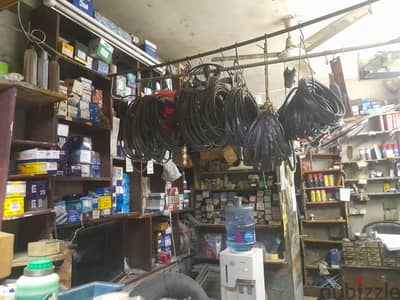 محل قطع غيار السيارات جديده للبيع