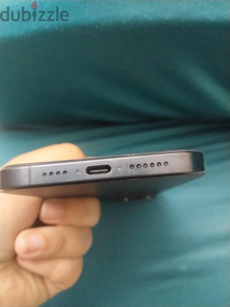 Apple - iPhone 15 Pro Max 3