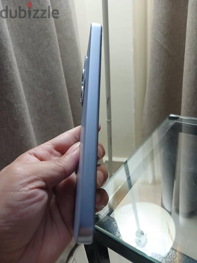 OPPO 15 F 4