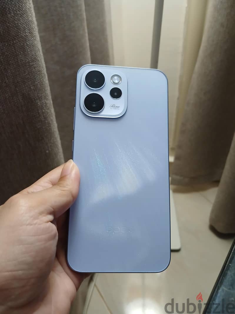 OPPO 15 F 6