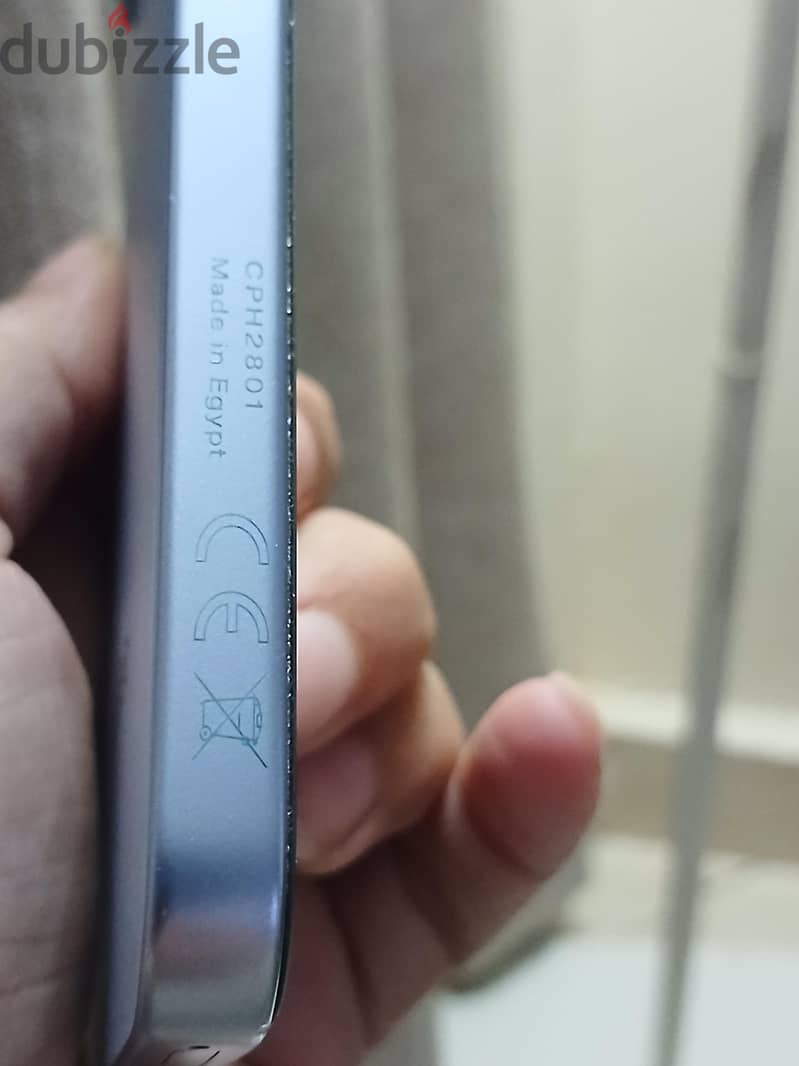 OPPO 15 F 9
