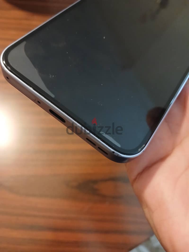 OPPO 15 F 13